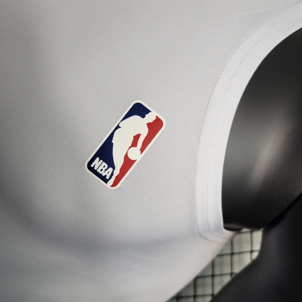 белая спортивная майка найк